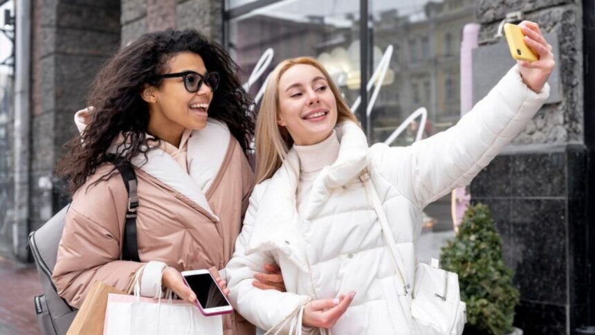 Fashionisk.com: How to Stay Ahead in the Online Fashion Industry