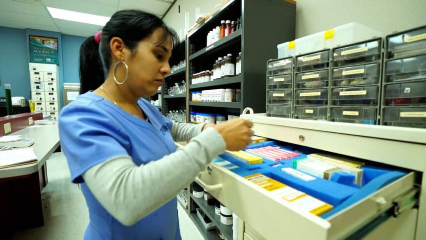 travel pharmacy technician