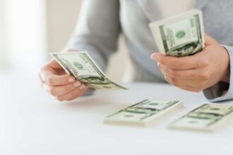 $60k a Year is How Much an Hour? A Detailed Breakdown