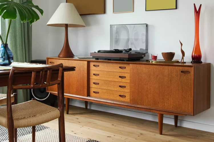 What is a Credenza? The Ultimate Guide to This Stylish Furniture