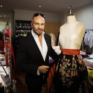 Fashion Designer Alex Perry: The King of Australian Glamour